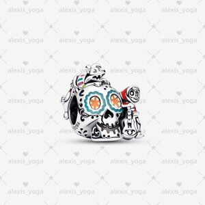 Pandora Disney Pixar Coco Miguel & Dante Skull Glow-in-the-dark Charm